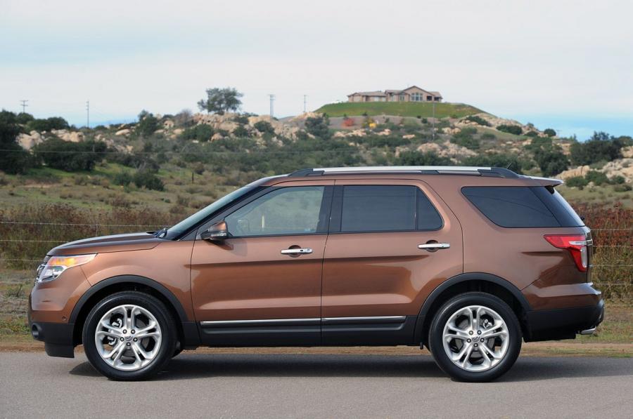  Ford Explorer 2011 года  (фото 13 из 174)